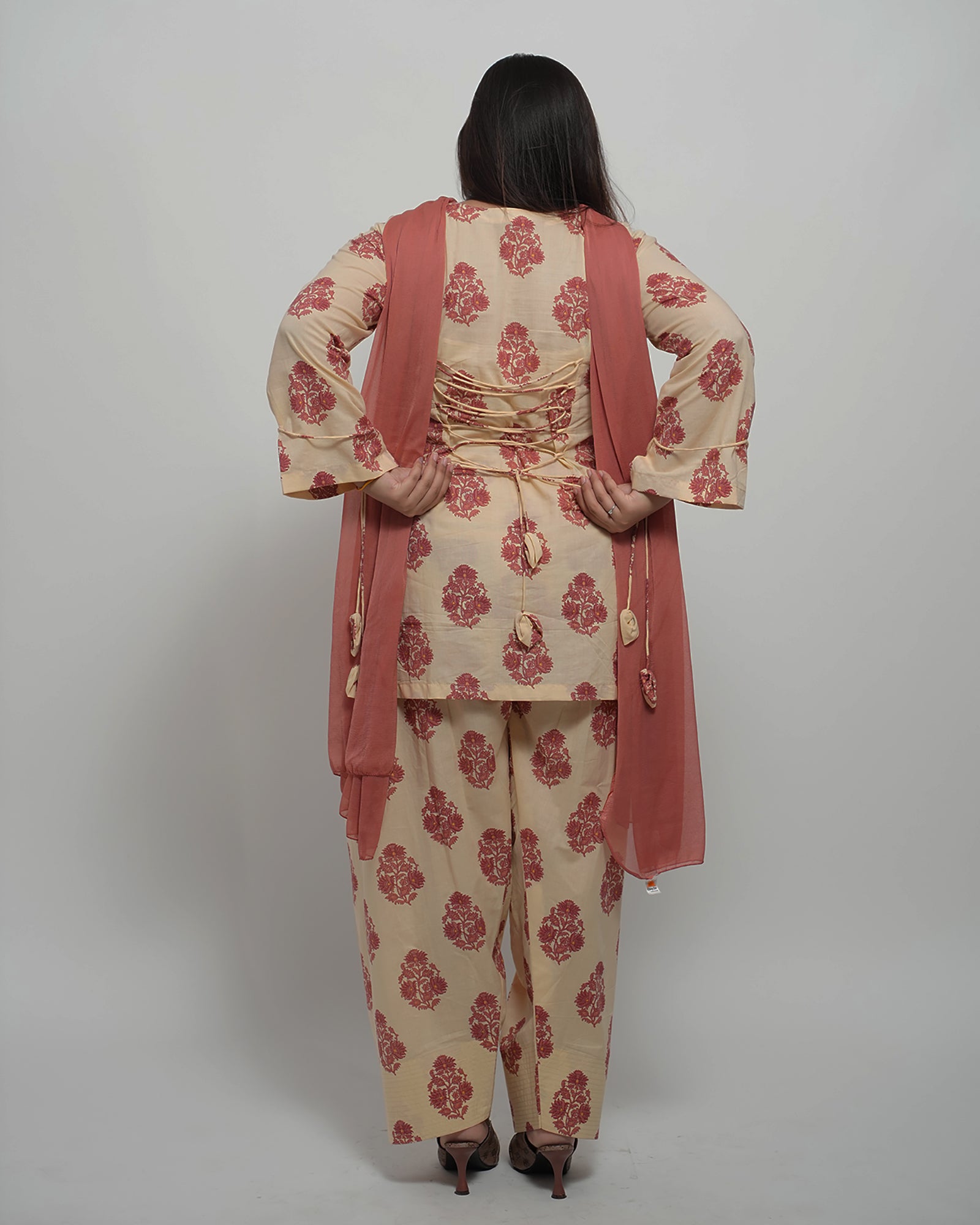 Amchur Farsi Salwar Kurta Set