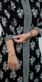 Black & White Printed Kurti Set – Stylish Cotton Daily Wear (Top & Bottom)