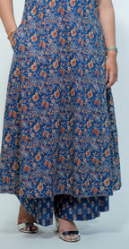 Blue Colour Traditional Print Sleeveless Kurti Set (Top & Bottom)