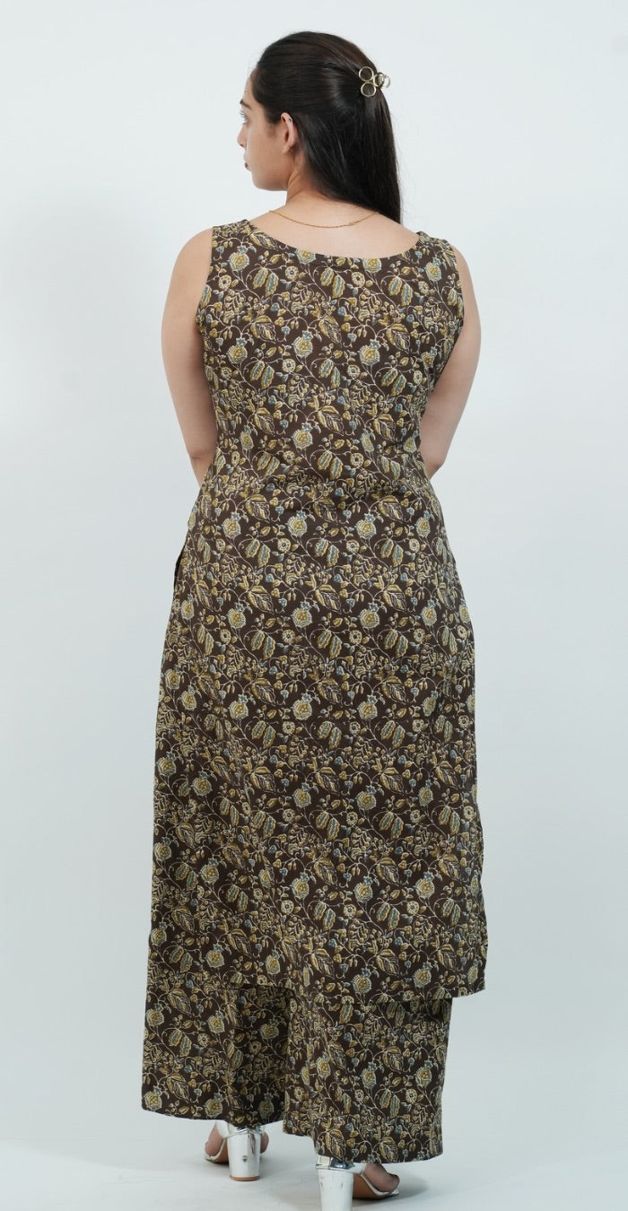 Brown Colour Traditional Print Sleeveless Kurti Set (Top & Bottom)