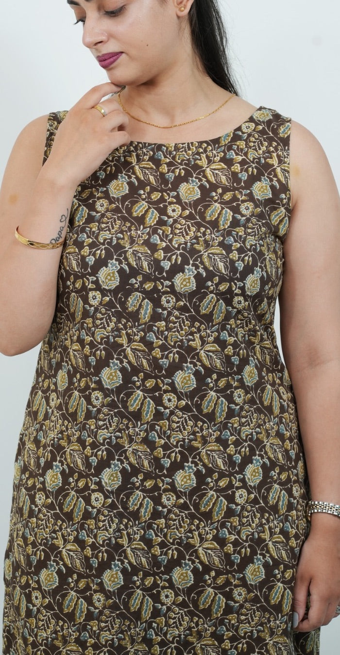 Brown Colour Traditional Print Sleeveless Kurti Set (Top & Bottom)