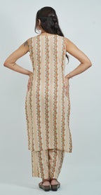 Beige Colour Trendy Sleeveless Kurti Set (Top & Bottom)