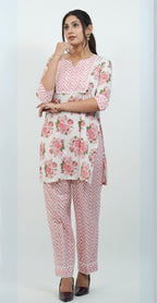 Floral Print Co-ord Set in Pink & White – Comfortable Casual Outfit